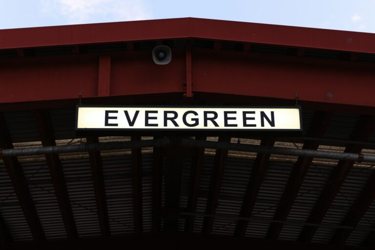 Evergreen fund concept representing long-term private market investment and sustainable alternative asset growth.